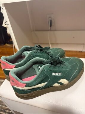 Reebok Dark Green Suede Sneakers with Pink Heel